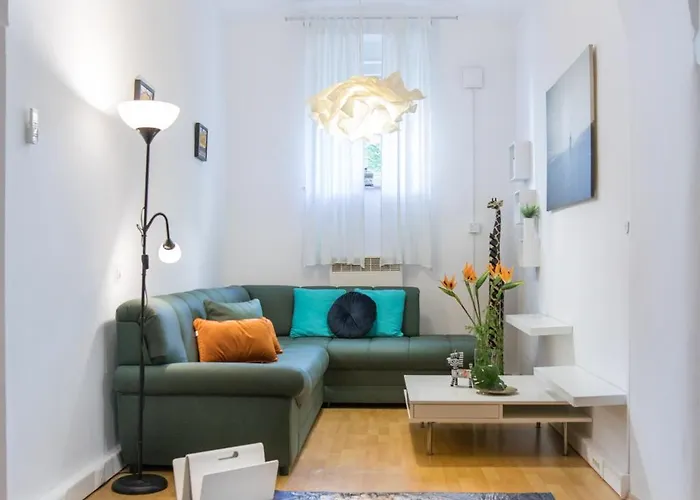 Apartma Atrium Haven Next To Tivoli Park Ljubljana